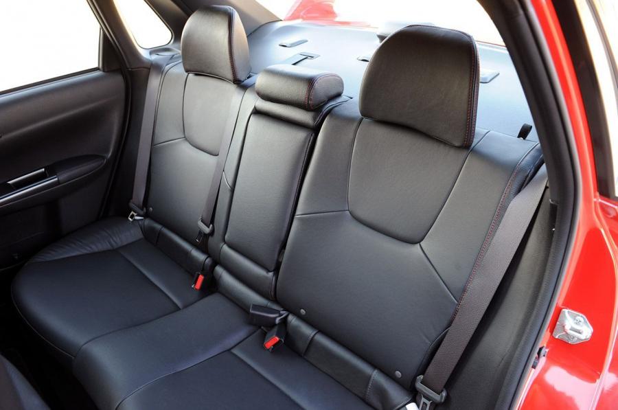  Subaru Impreza WRX STi Sedan 2011 года  (фото 10 из 81)
